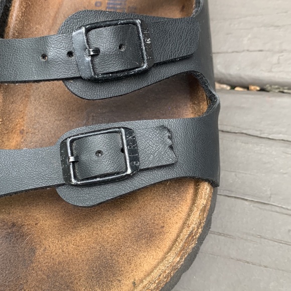 Black Birkenstock Floridas - Picture 3 of 4